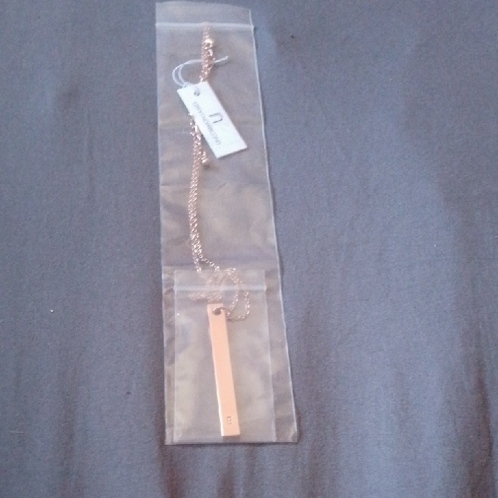 Uncommon James Gold Necklace - Picture 4 of 5